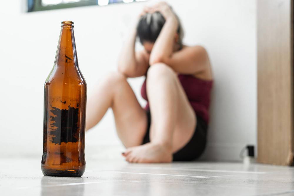 Co niszczy alkohol w percepcji emocjonalnej