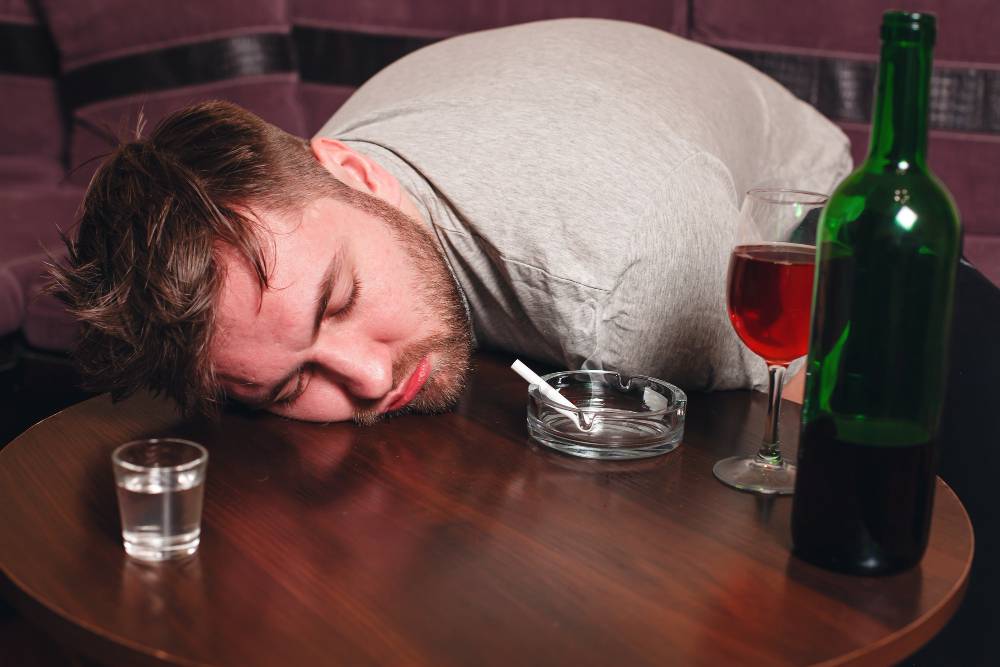 Nos alkoholika: Jak rozpoznać wczesne objawy?